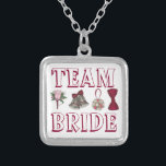 TEAM BRIDE Wedding Bridesmaid Gift Necklace Versilberte Kette<br><div class="desc">Necklace präsentiert eine originelle Marker-Illustration einer Reihe von Hochzeitsszenarien,  darunter eine Boutonniere,  Glocken,  Bouquet und Bugs-Krawatte,  mit TEAM BRIDE in einem lustigen Schriftart. Eine großartige Brautjungfrau / Brautparty Geschenk!</div>