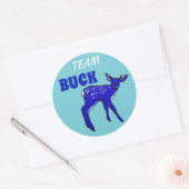 "Team Buck" Blue Gender Reveal Runder Aufkleber (Umschlag)