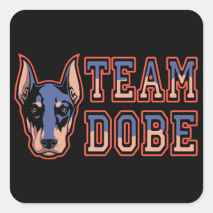 Team Dobe Quadratischer Aufkleber