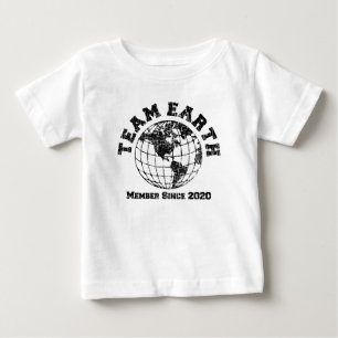 Team Earth Member Seit 2020 Baby Bodysuit T-shirt