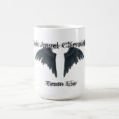 "Team Elis" dunkler Engel zeichnet Tasse auf (Mittel)