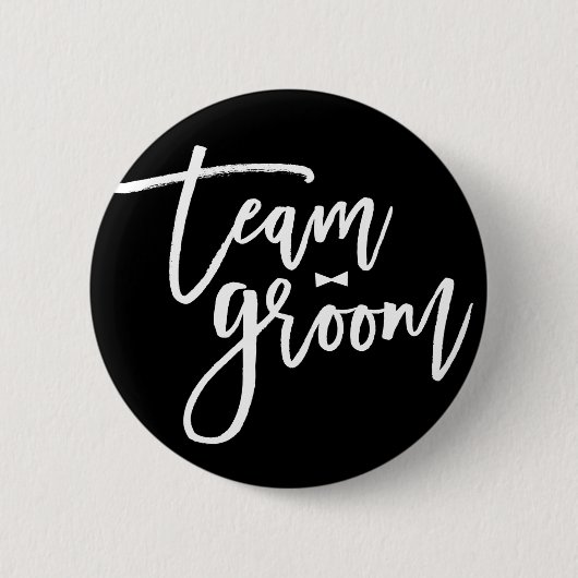 Team Groom Brush Script Bow Krawatte Chic Wedding  Button (Vorderseite)