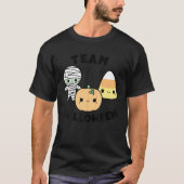 Team Halloween Kawaii Mummy Candy Corn Pumpkin T-Shirt (Vorderseite)