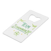 Team-Kleeblatt Geldbeutel Flaschenöffner (Rückseite Schrägansicht)