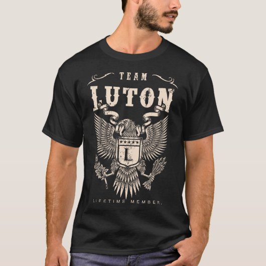 TEAM LUTON Lifetime Mitglied. T-Shirt (Vorderseite)