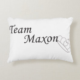 "Team Maxon" Die Auswahl von Kiera Cass Pillow Dekokissen
