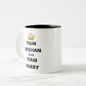 Team Meghan und Team Harry Zweifarbige Tasse (Vorderseite Links)