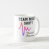 Team night shift nurse doctor medical name heart l kaffeetasse (VorderseiteRechts)