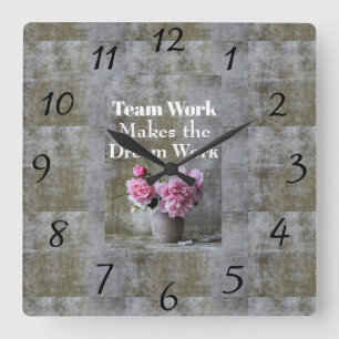 Team Work Wall Clock Quadratische Wanduhr