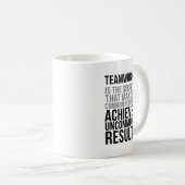 Teamarbeit ist das Geheimnis Kaffeetasse (VorderseiteRechts)