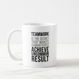 Teamarbeit ist das Geheimnis Kaffeetasse