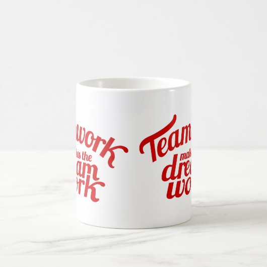 Teamwork stellt die Traumarbeits-Tasse her Kaffeetasse (Mittel)