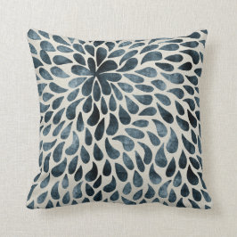 Teardrop Petals Kissen