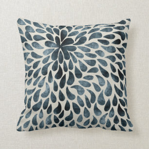 Teardrop Petals Kissen