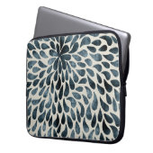 Teardrop Petals Laptopschutzhülle (Vorderseite Links)