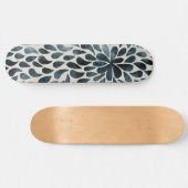Teardrop Petals Skateboard (Horizontal)