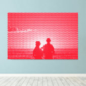 Tech White&Red Halftone Effect Couple on Beach Leinwanddruck (Insitu (Holzboden))