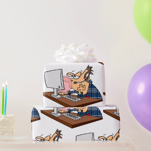 Technischer Support wirft eine Blase Geschenkpapier