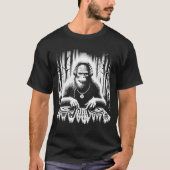 Techno DJ Bigfoot Disco Electronic EDM Music Funny T-Shirt (Vorderseite)