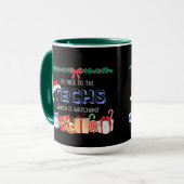 Techs Santa Watching Tasse (Vorderseite Links)