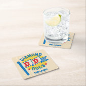 Ted Lasso | Diamond Hogs Pennant Graphic Rechteckiger Pappuntersetzer (Vor Ort)