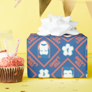 Ted Lasso   Face and Ball Diamond Pattern Geschenkpapier