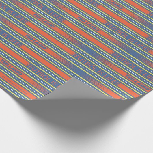 Ted Lasso | Fútbol is Life Stripe Pattern Geschenkpapier (Ecke)