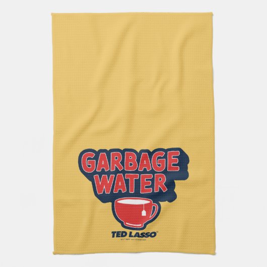 Ted Lasso | Garbage Water Tea Graphic Geschirrtuch (Vertikal)
