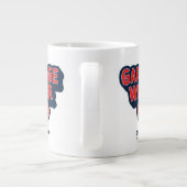 Ted Lasso | Garbage Water Tea Graphic Jumbo-Tasse (Rückseite)