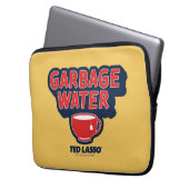 Ted Lasso | Garbage Water Tea Graphic Laptopschutzhülle (Vorderseite Links)