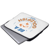 Ted Lasso | Seien Sie Goldfisch Laptopschutzhülle (Vorne Knopf)