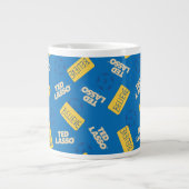Ted Lasso | Sign and Ball Toss Muster glauben Jumbo-Tasse (Vorderseite)