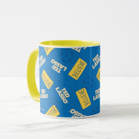 Ted Lasso | Sign and Ball Toss Muster glauben Tasse (Vorderseite Links)