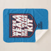 Ted Lasso | We're A Team Typography Graphic Sherpadecke (Vorderseite (Horizontal))