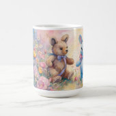 Teddy Bär und Bunny im Pastellgarten Kaffeetasse (Mittel)