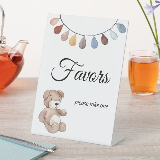 Teddy Bear Boho Babydusche Favor Tablescape Sockelschild (In Situ)