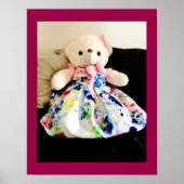 Teddy Bear in einem Kleid Poster (Vorne)