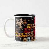 Teddy Bear Knolling Zweifarbige Tasse (Links)