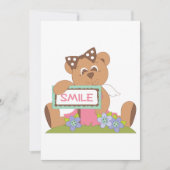 Teddy Bear mit Bow Holding Smile Sign Einladung (Vorderseite)