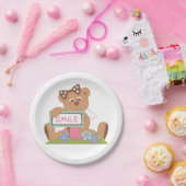 Teddy Bear mit Bow Holding Smile Sign Pappteller (Party)