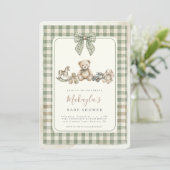 Teddy Bear Sage Green Gingham Bow Baby Shower Einladung (Stehend Vorderseite)