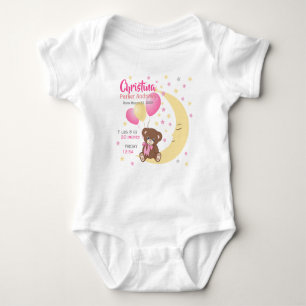 Teddy Bear sitzt auf dem Mond Baby Birth Stats Strampler