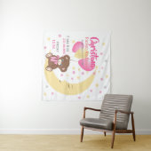 Teddy Bear sitzt auf dem Mond Baby Birth Stats Wandteppich (Beispiel (Horizontal))