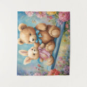 Teddy Bear und Bunny Sitzen im Garten Wandteppich (Vorderseite)