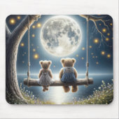 Teddy Bears auf einer Schaukel im Mondlicht Mousepad (Vorne)