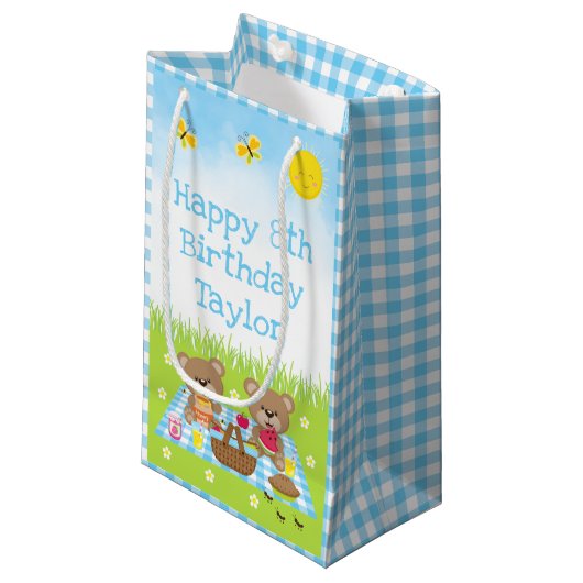 Teddy Bears Picnic Blue Gingham Happy Birthday Kleine Geschenktüte (Vorderseite Schrägansicht)
