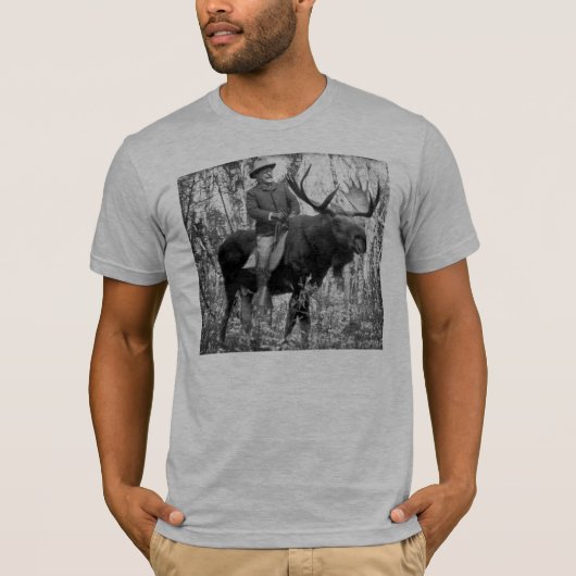 Teddy Roosevelt, der einen Stier-Elch reitet T-Shirt (Vorderseite)