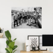 Teddy Roosevelt mit Crew, Anfang des 19. Jahrhunde Poster (Heimbüro)