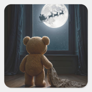 Teddybär beobachtet den Weihnachtsmann und Rentier Quadratischer Aufkleber