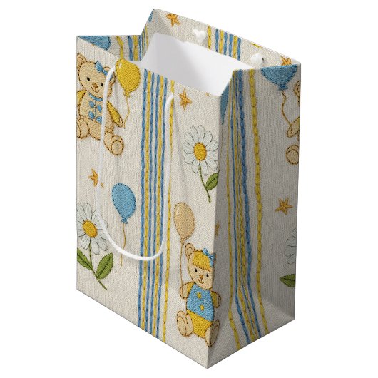 Teddybär-Daisy-Gartenmuster (10) Mittlere Geschenktüte (Vorderseite Schrägansicht)